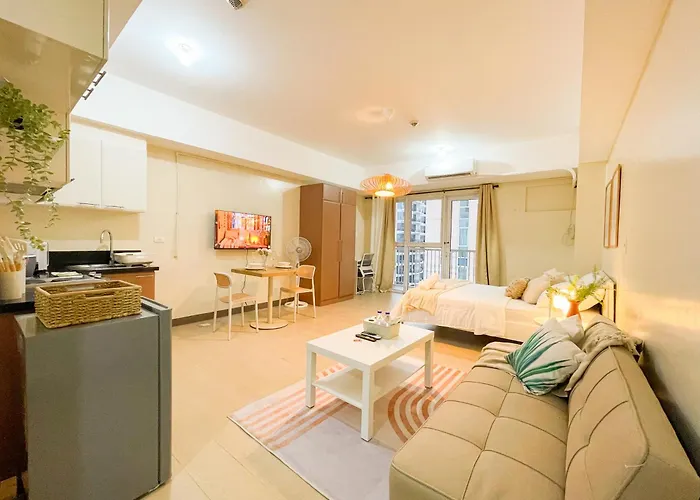 Luxurious Beside Venice Mall #vlrtd20e * Manila