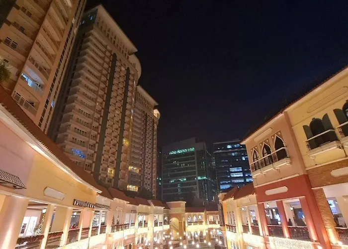 Сasa de vacaciones Luxurious Beside Venice Mall #vlrtd20e Manila